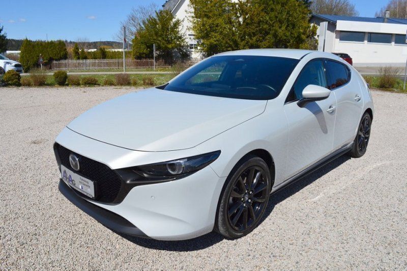 Gebraucht Mazda 3 Exclusive-Line 186 PS (136 kW) 2024 Mondsteinweiß metallic (metallic) Limousine