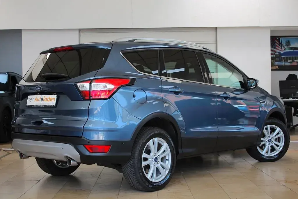 Gebraucht Ford Kuga 150 PS (110 kW) 2020 Blau SUV