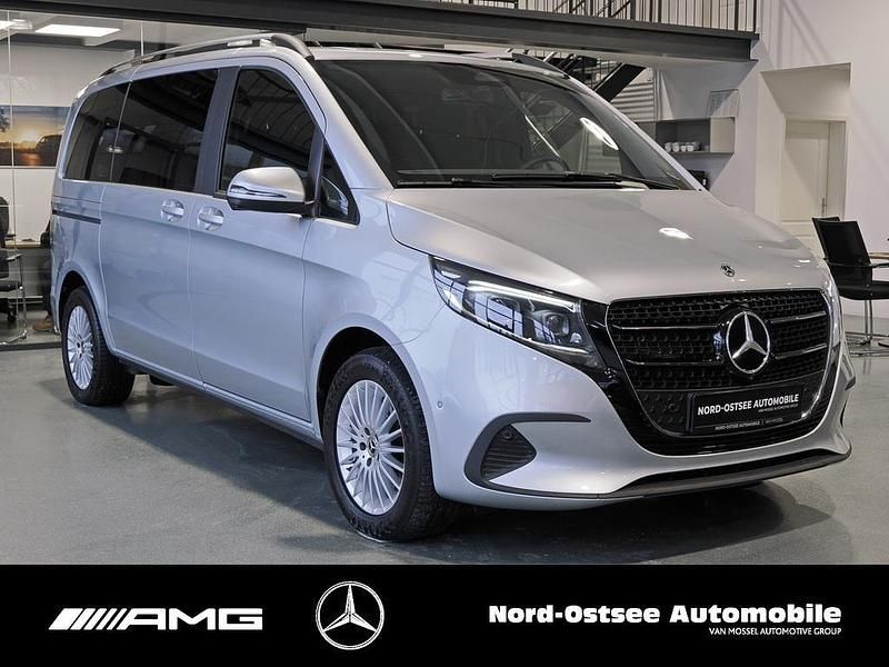 Gebraucht Mercedes V220 Style 163 PS (119 kW) 2025 Hightechsilber metallic Van / Kleinbus
