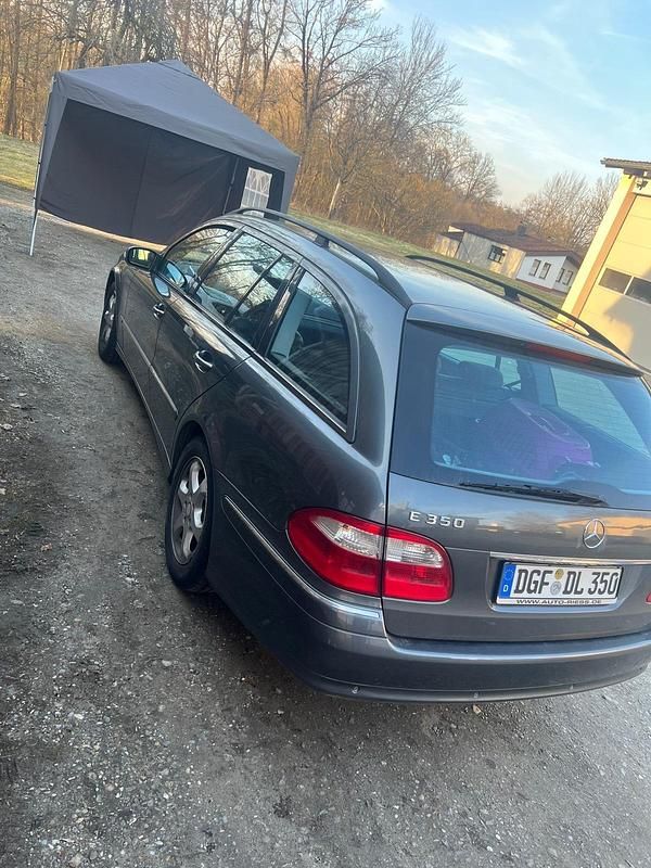 Gebraucht Mercedes E350 272 PS (200 kW) 2005 Grau Kombi