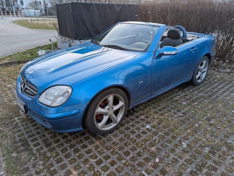 Gebraucht Mercedes SLK320 218 PS (160 kW) 2000 Blau Cabrio