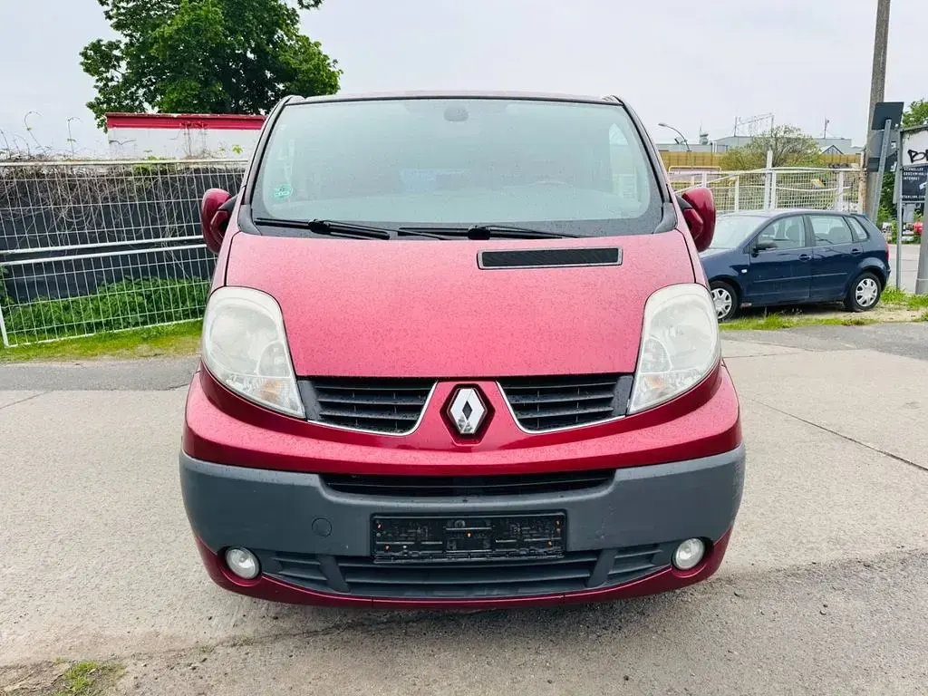 Gebraucht Renault Trafic Privilege 145 PS (106 kW) 2008 Rot Van / Kleinbus