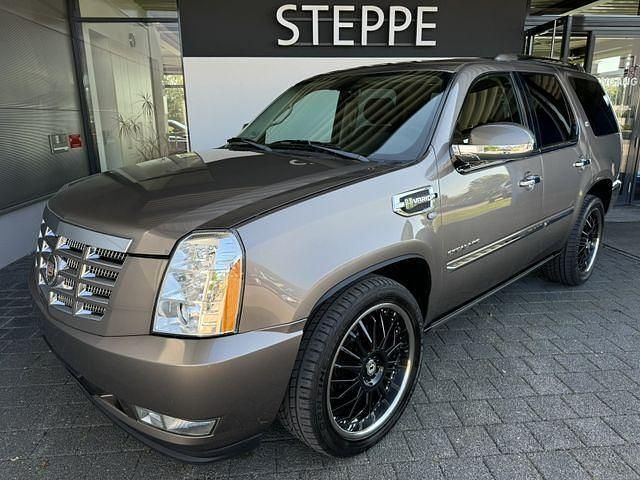Magna steel metallic Gebraucht 2010 Cadillac Escalade SUV | 19.990 € (Fairer Preis) - Bild 1/4