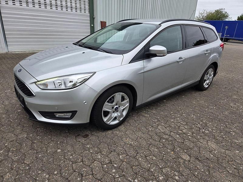 Gebraucht Ford Focus Business Edition 120 PS (88 kW) 2017 Silber Kombi