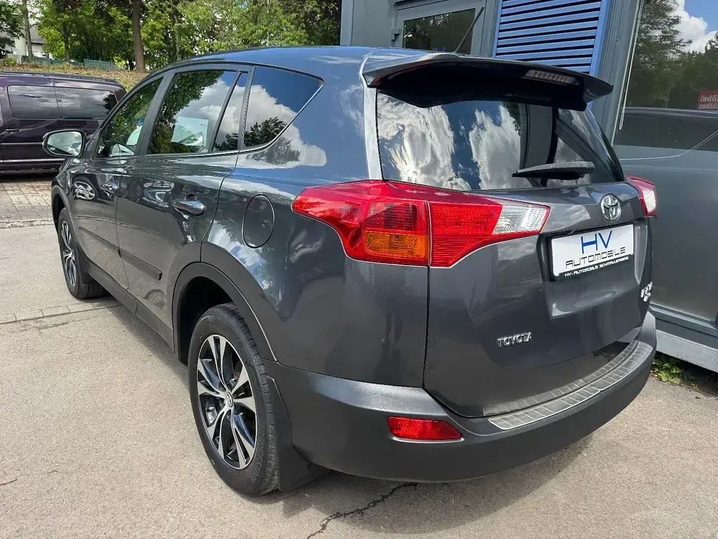 Gebraucht Toyota RAV4 Edition 150 PS (110 kW) 2014 Grau SUV