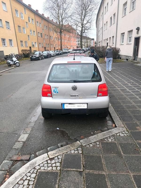 Gebraucht VW Lupo 50 PS (36 kW) 2000 Silber Kleinwagen