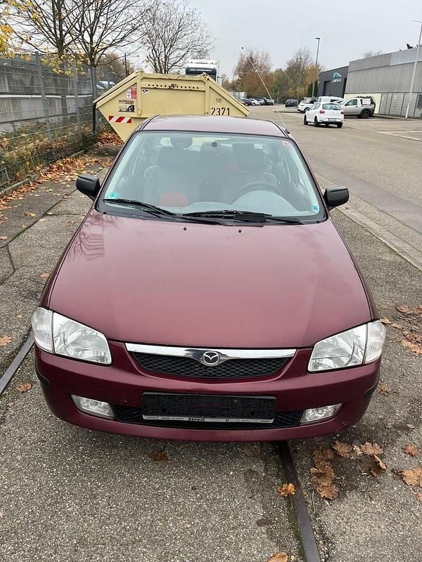 Gebraucht Mazda 323 88 PS (64 kW) 1999 Rot Limousine
