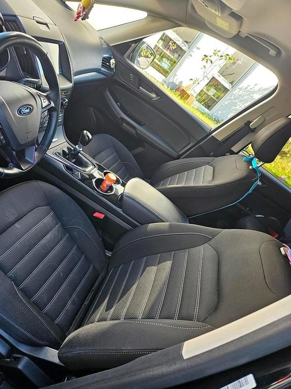 Gebraucht Ford Galaxy Titanium 160 PS (117 kW) 2019 Schwarz Van / Kleinbus