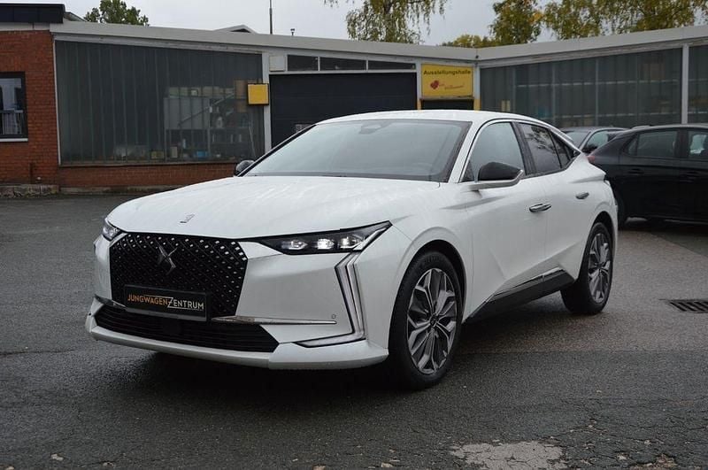 Weiß Gebraucht 2022 DS Automobiles DS4 Trocadero Limousine | 18.900 € (Superpreis) - Bild 1/4