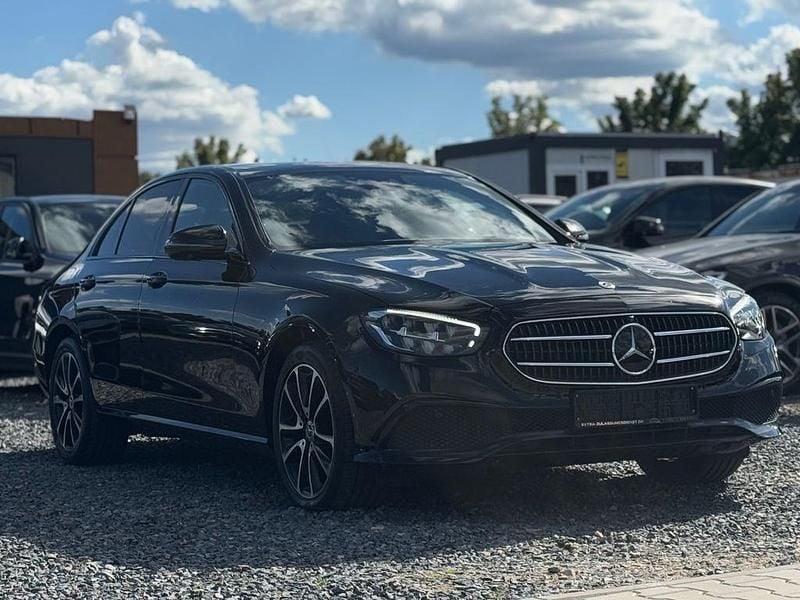 Schwarz Gebraucht 2022 Mercedes E220 Limousine | 33.000 € (Superpreis) - Bild 1/4