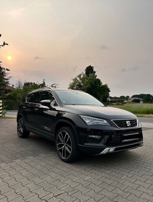 Schwarz Gebraucht 2018 Seat Ateca 4Drive SUV | 21.500 € (Fairer Preis) - Bild 1/4