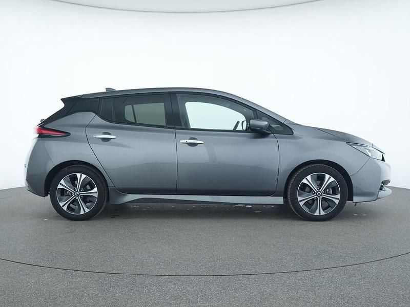 Gebraucht Nissan Leaf N-Connecta 110 kW (150 PS) 2021 Grau Kleinwagen