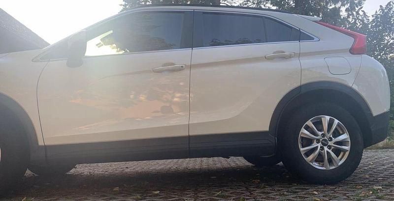 Gebraucht Mitsubishi Eclipse Cross 163 PS (119 kW) 2019 Weiß SUV