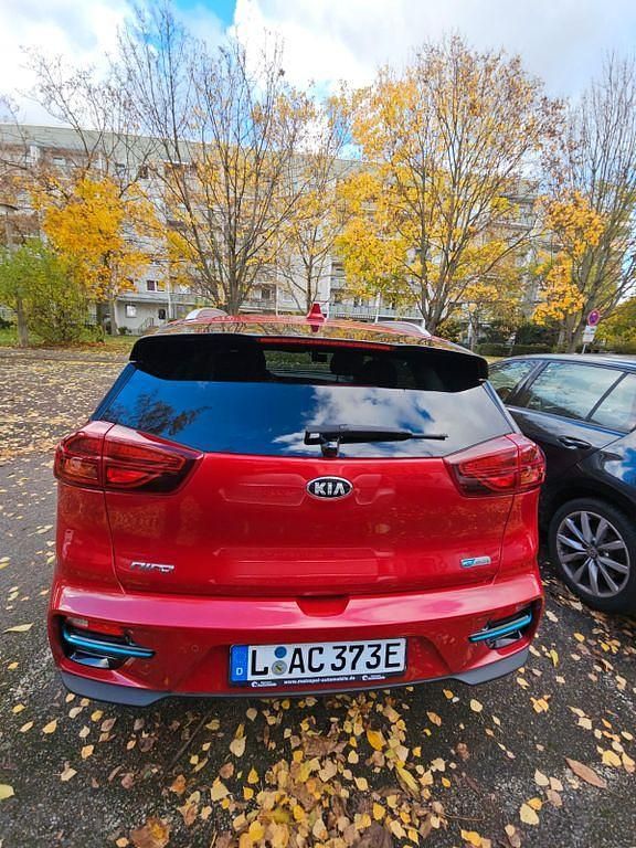 Gebraucht Kia Niro Spirit 150 kW (204 PS) 2021 Rot SUV