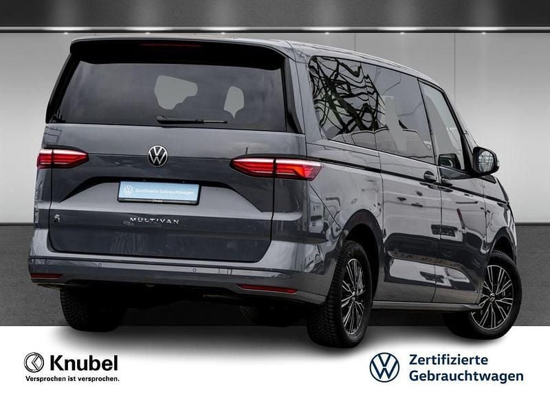 Gebraucht VW Multivan Basis 204 PS (150 kW) 2025 Grau Van