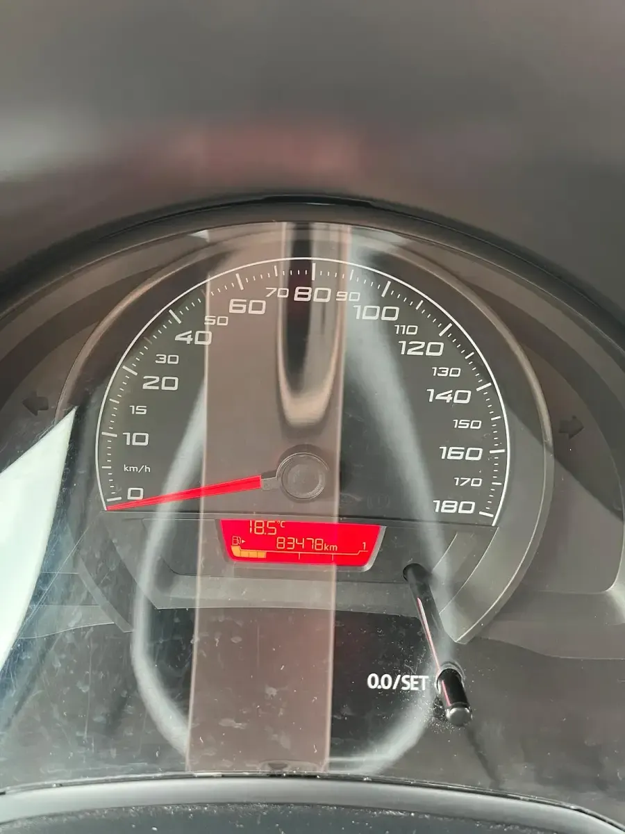 Usado Seat Mii 2014 Plateado Utilitario