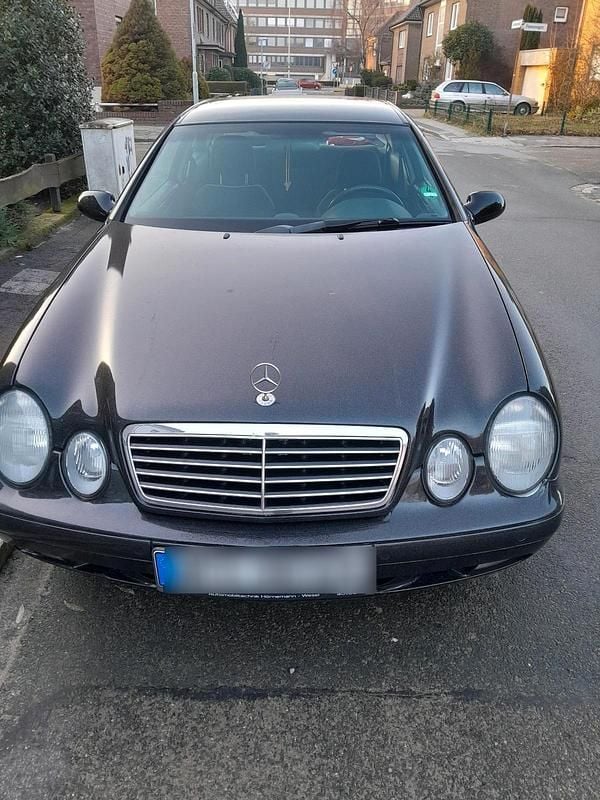 Andere farben Gebraucht 1999 Mercedes CLK200 Elegance Coupé | 2.800 € - Bild 1/4