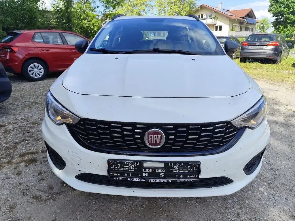 Gebraucht Fiat Tipo Pop 95 PS (69 kW) 2017 Weiß Limousine