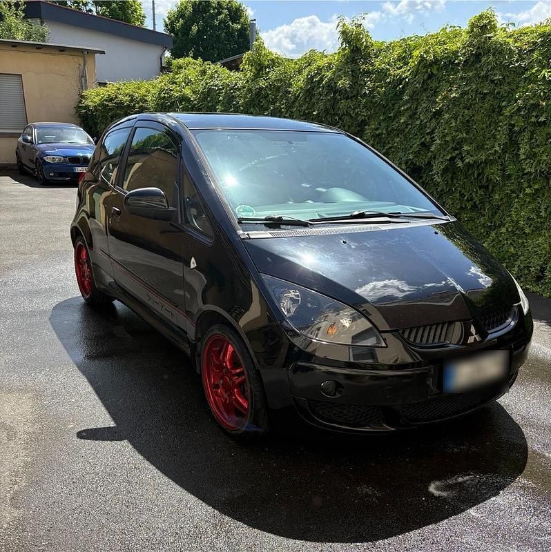 Schwarz Gebraucht 2005 Mitsubishi Colt Kleinwagen | 2.799 € (Etwas zu teuer) - Bild 1/4