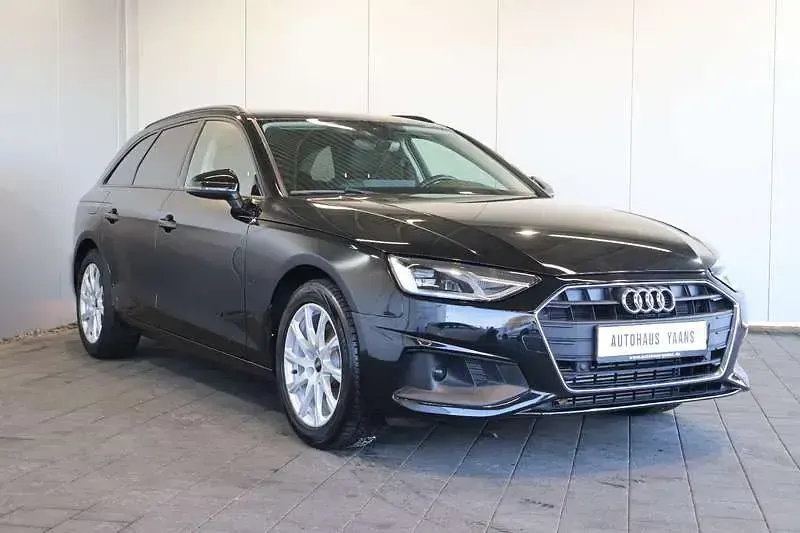 Usata Audi A4 150 CV (110 kW) 2022 Nero Station wagon