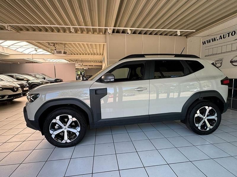 Neu Dacia Duster Journey 94 PS (69 kW) 2025 Beige SUV