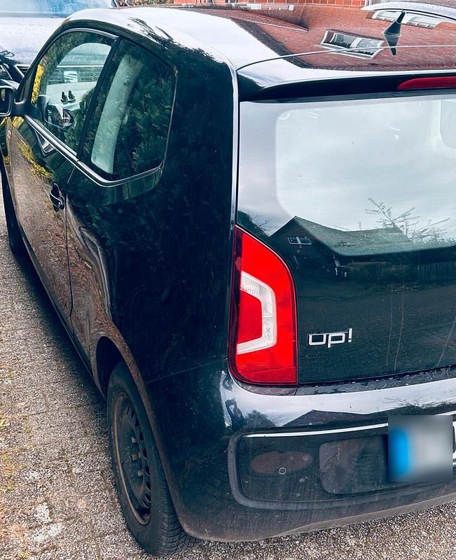 Second-hand VW up! move up! 75 CP (55 kW) 2015 Negru Hatchback