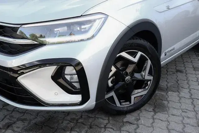 Gebraucht VW Taigo R-line 116 PS (85 kW) 2025 Reflexsilber schwarz SUV