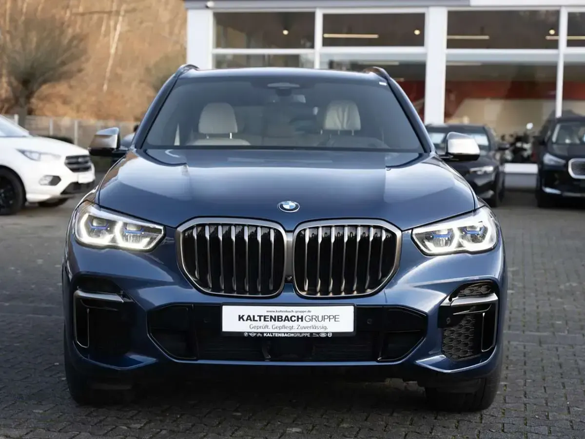 Gebraucht BMW X5 M 530 PS (389 kW) 2022 Phytonicblau SUV