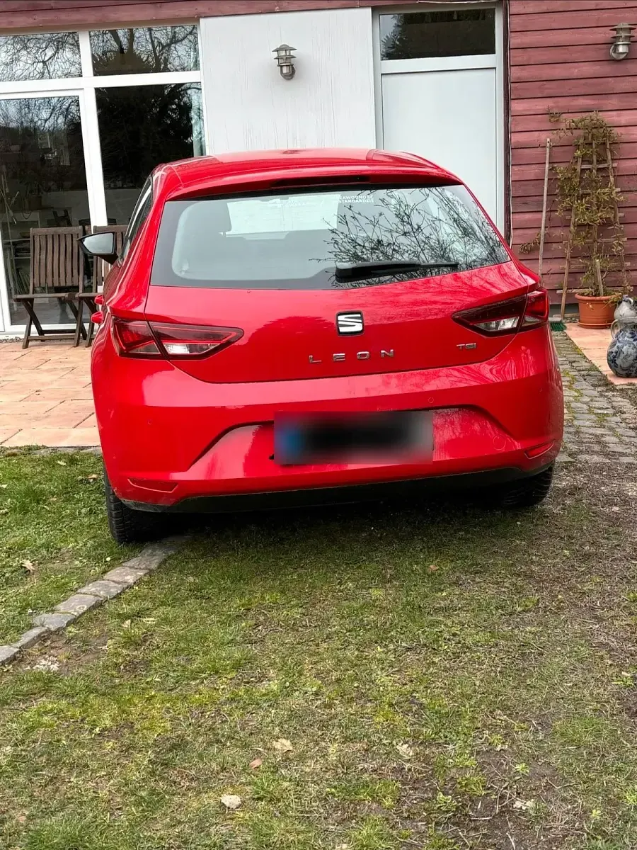 Usata Seat Leon 110 CV (80 kW) 2015 Rosso Utilitaria