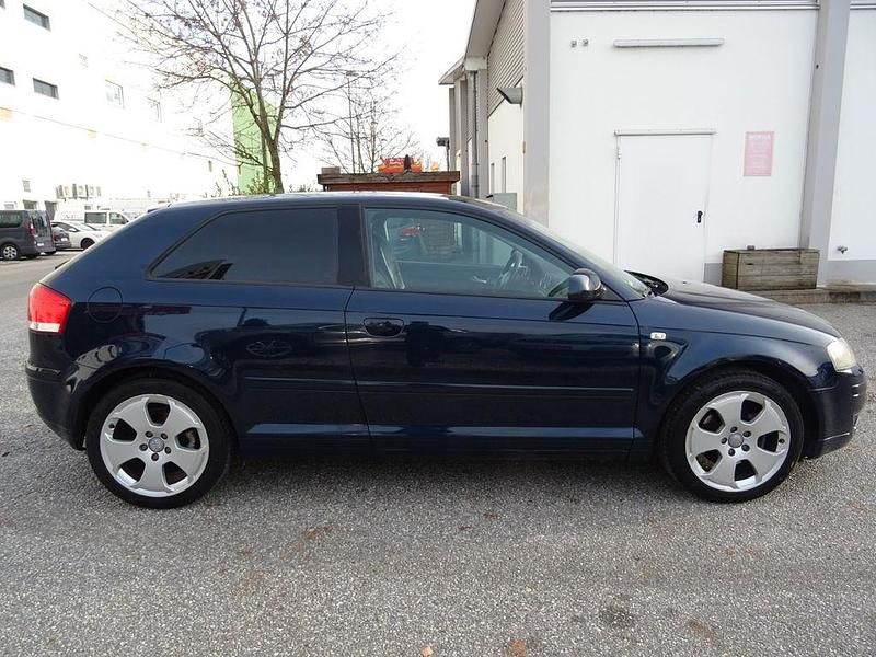 Gebraucht Audi A3 Ambition 116 PS (85 kW) 2004 Blau Limousine