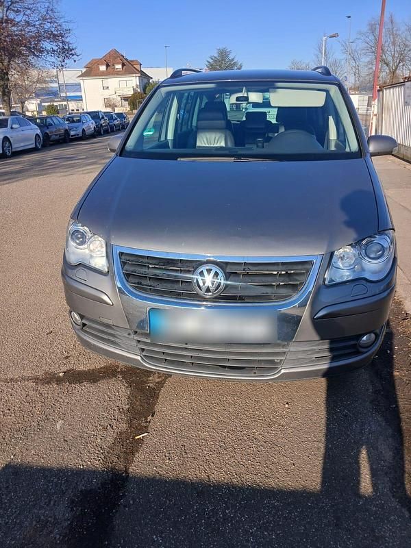Gebraucht VW Touran 140 PS (102 kW) 2007 Silber Van / Kleinbus