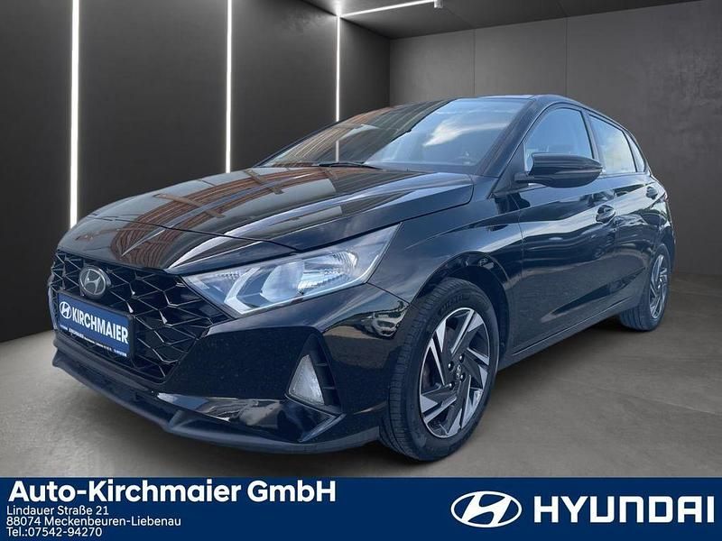 Schwarz Gebraucht 2021 Hyundai i20 Trend Limousine | 12.980 € (Guter Preis) - Bild 1/4