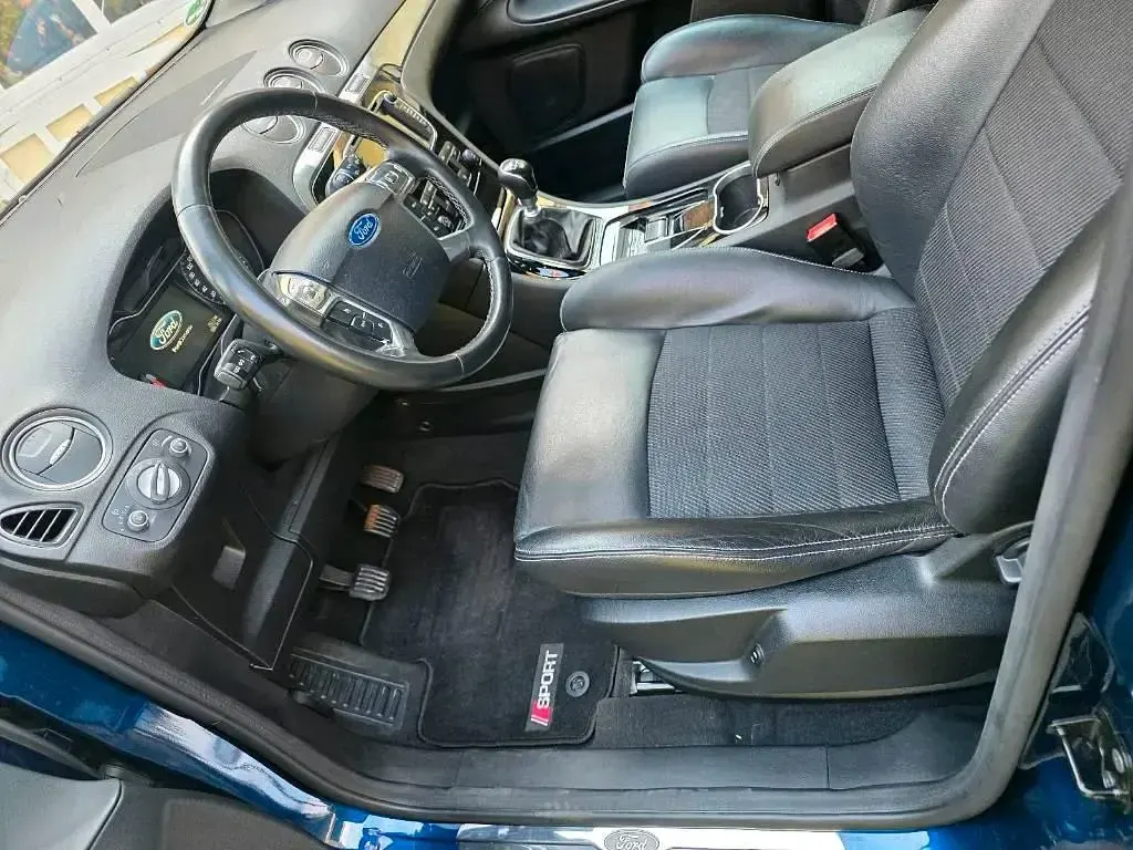 Second-hand Ford S-MAX S 140 CP (102 kW) 2010 Albastru Monovolum