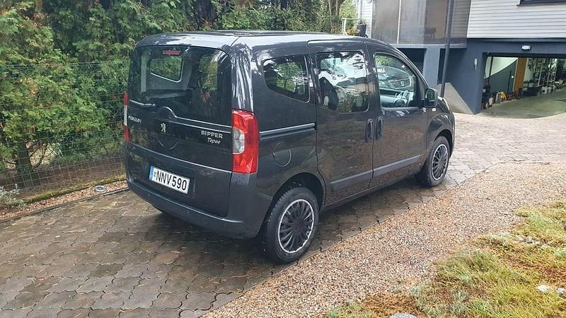 Gebraucht Peugeot Bipper 75 PS (55 kW) 2014 Schwarz Van / Kleinbus