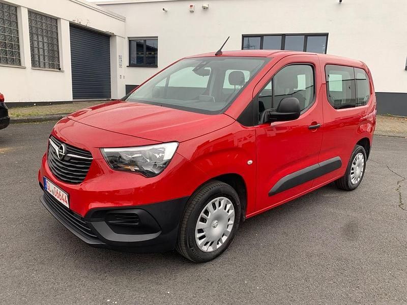 Rot Gebraucht 2022 Opel Combo Life Kombi | 17.399 € (Fairer Preis) - Bild 1/4