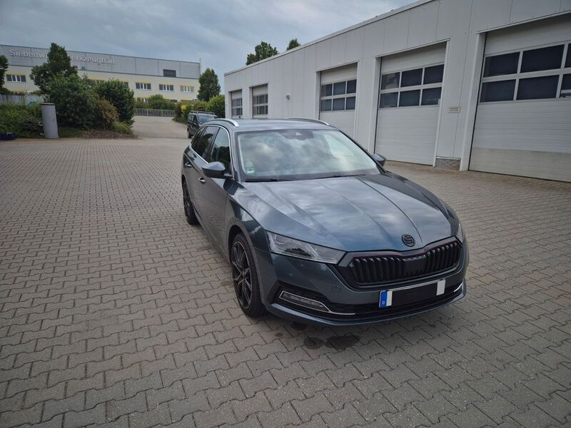 Schwarz Gebraucht 2021 Skoda Octavia Style Kombi | 21.890 € (Guter Preis) - Bild 1/4