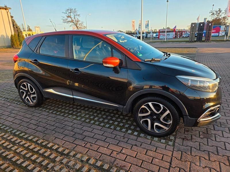 Gebraucht Renault Captur 120 PS (88 kW) 2015 Schwarz SUV