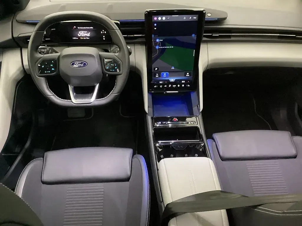 Käytetty Ford Explorer Premium 210 kW (286 HP) 2025 Sininen Katumaasturi