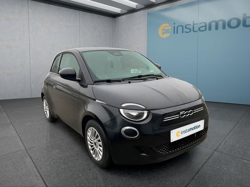 Gebraucht Fiat 500e Action 69 kW (95 PS) 2022 Schwarz Kleinwagen