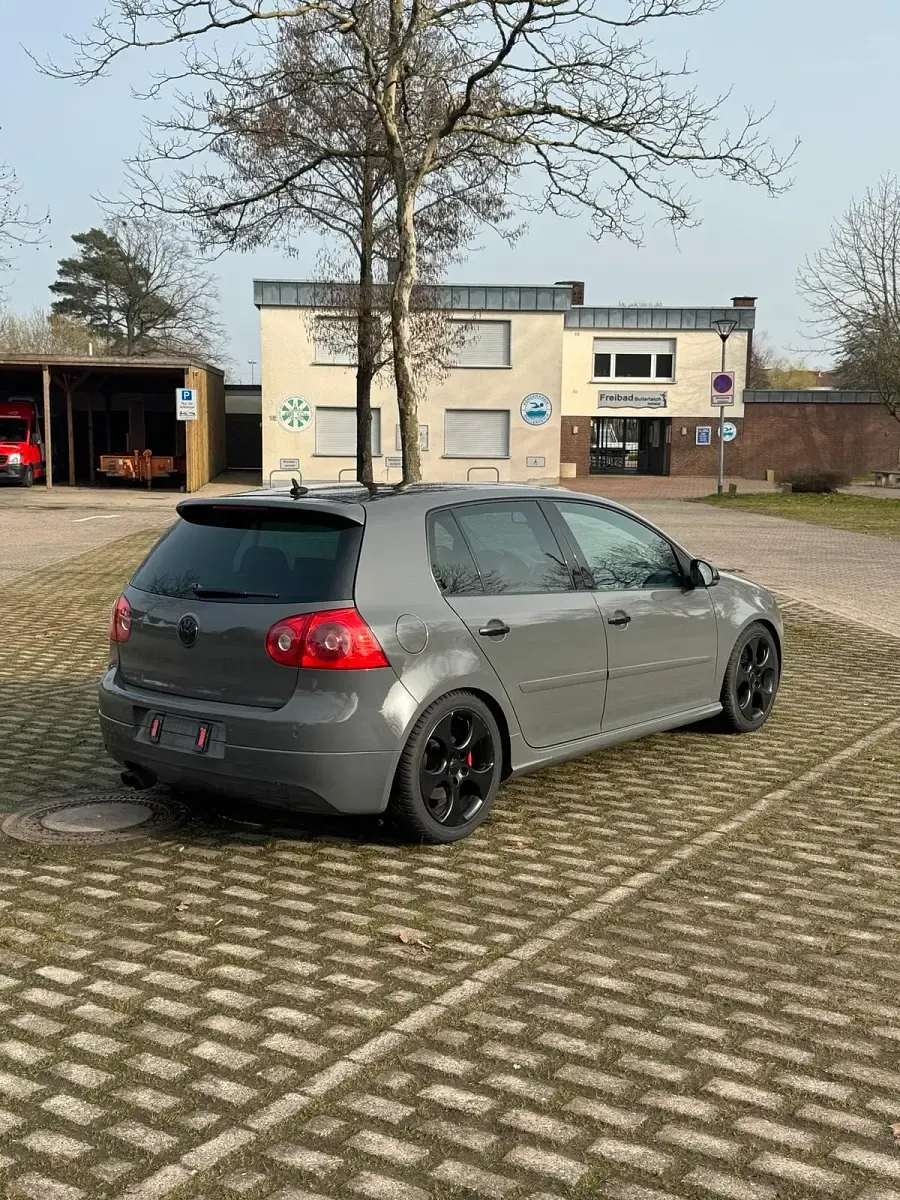 Gebraucht VW Golf V GTI 200 PS (147 kW) 2005 Schwarz Kleinwagen
