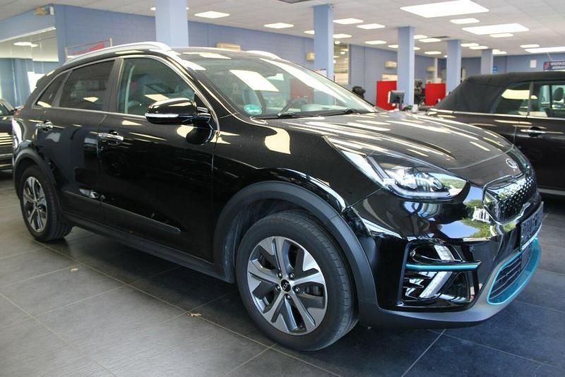 Schwarz Gebraucht 2019 Kia e-Niro Edition 7 SUV | 15.980 € (Fairer Preis) - Bild 1/4