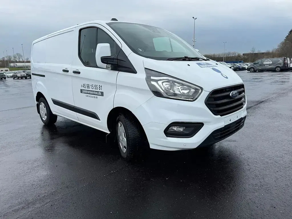 Gebraucht Ford Transit Custom 170 PS (125 kW) 2022 Weiß Van / Kleinbus