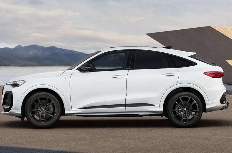 Gletscherweiß metallic Neu 2025 Audi Q5 Sportback S-Line SUV | 68.159 € (Fairer Preis) - Bild 1/4