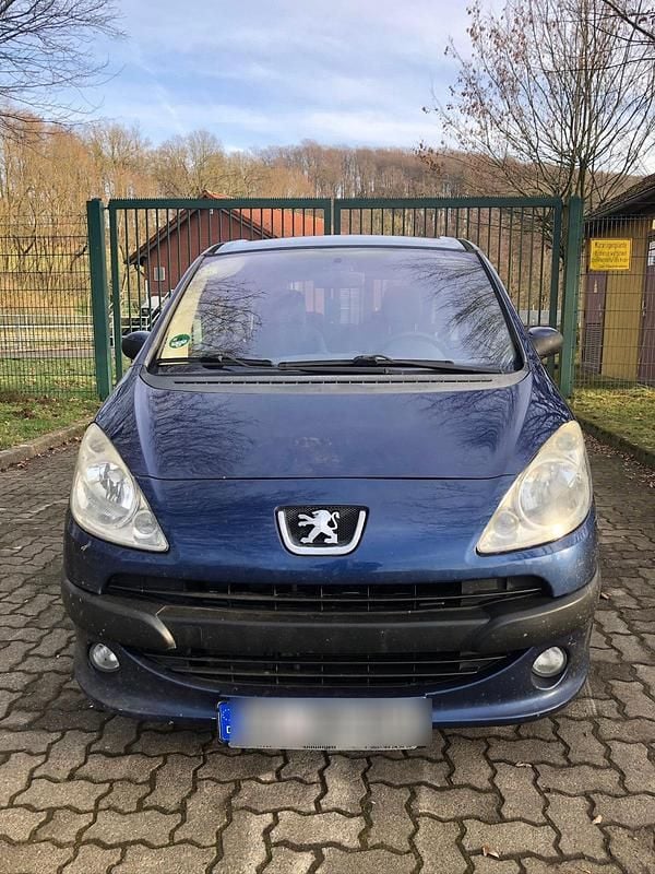 Blau Gebraucht 2005 Peugeot 1007 Van / Kleinbus | 444 € (Superpreis) - Bild 1/4