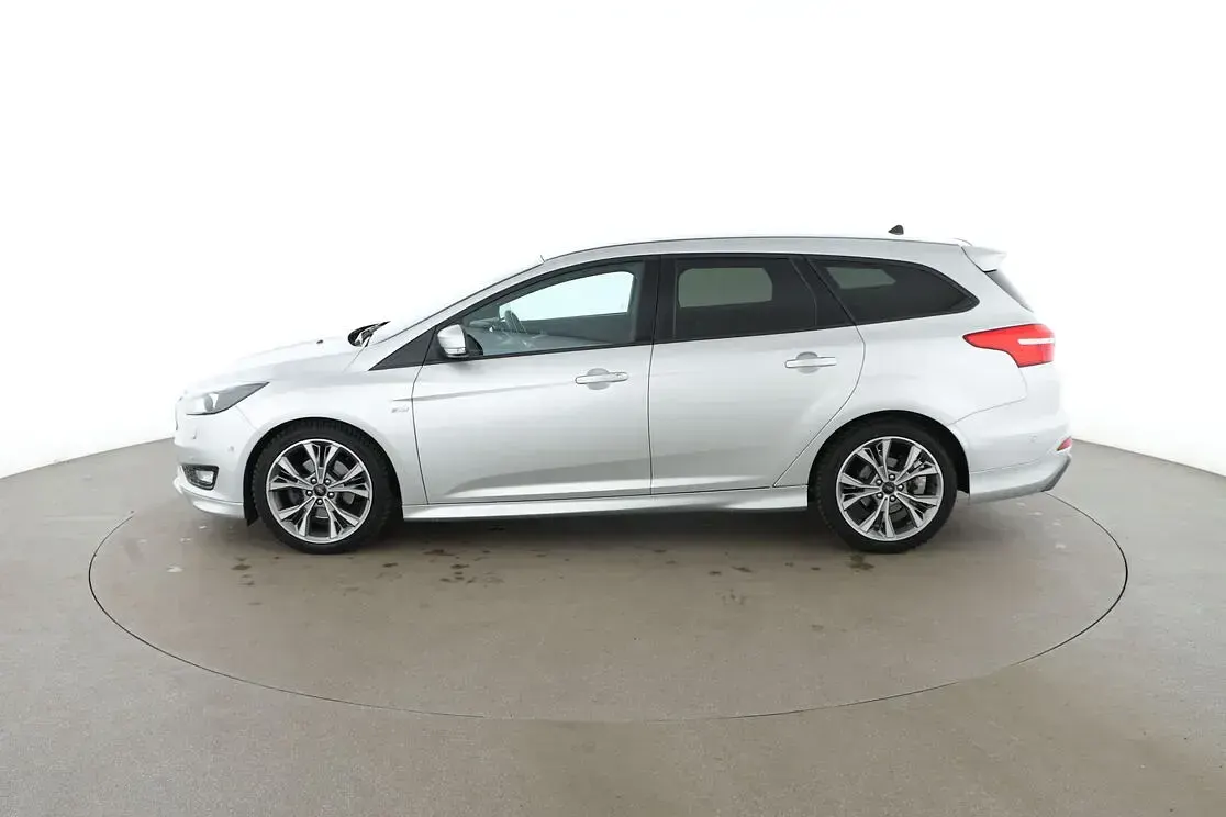 Gebraucht Ford Focus ST-Line 2018 Grau Kombi