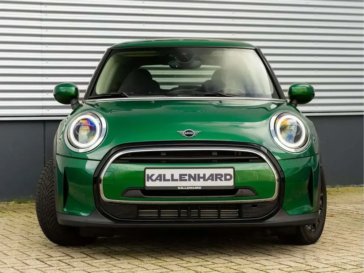 Gebraucht Mini Cooper 136 PS (100 kW) 2024 Grün Kleinwagen