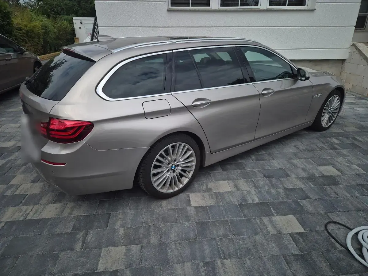 Gebraucht BMW 520 Luxury Line 184 PS (135 kW) 2014 Silber Kombi