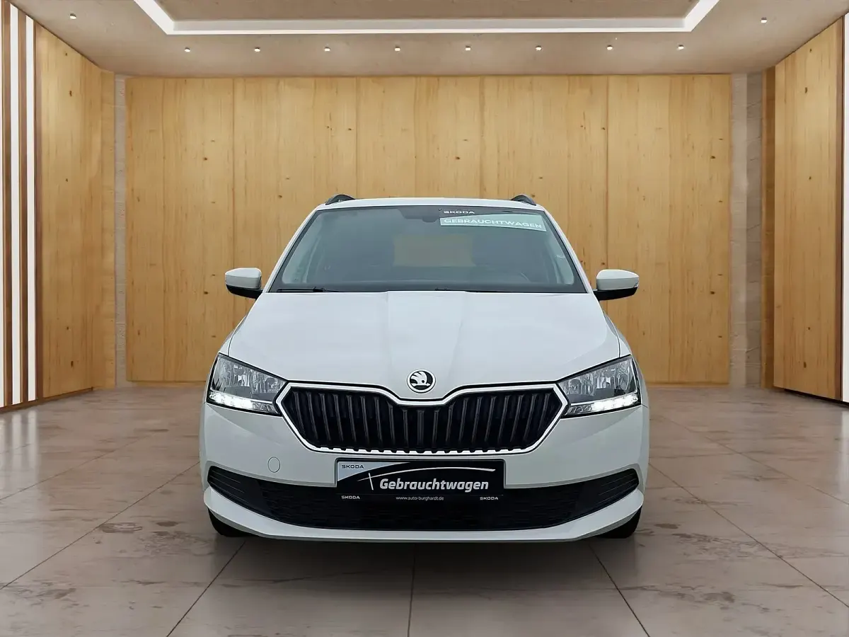 Gebraucht Skoda Fabia Ambition 96 PS (70 kW) 2022 Candyweß Kleinwagen