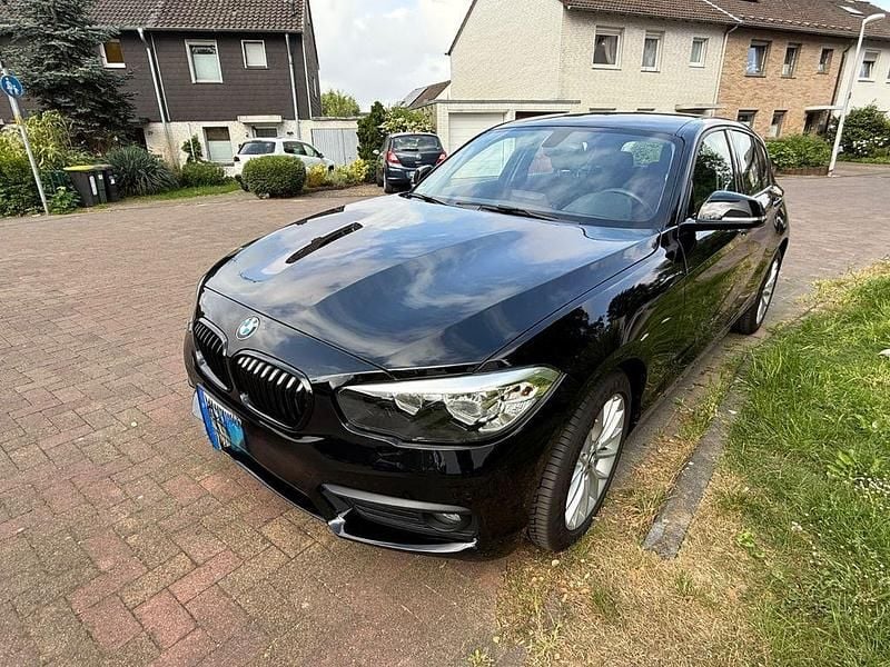 Schwarz Gebraucht 2016 BMW 125 Advantage Kleinwagen | 17.899 € (Guter Preis) - Bild 1/4