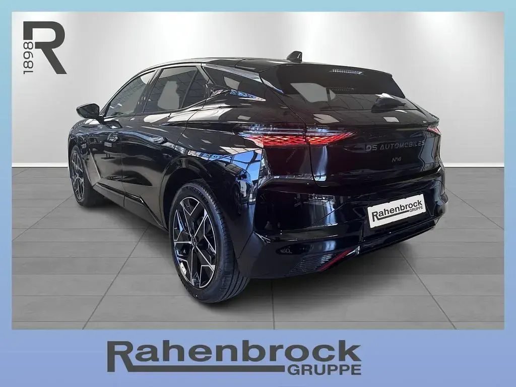 Neu DS Automobiles DS4 145 PS (106 kW) 2026 Schwarz Limousine